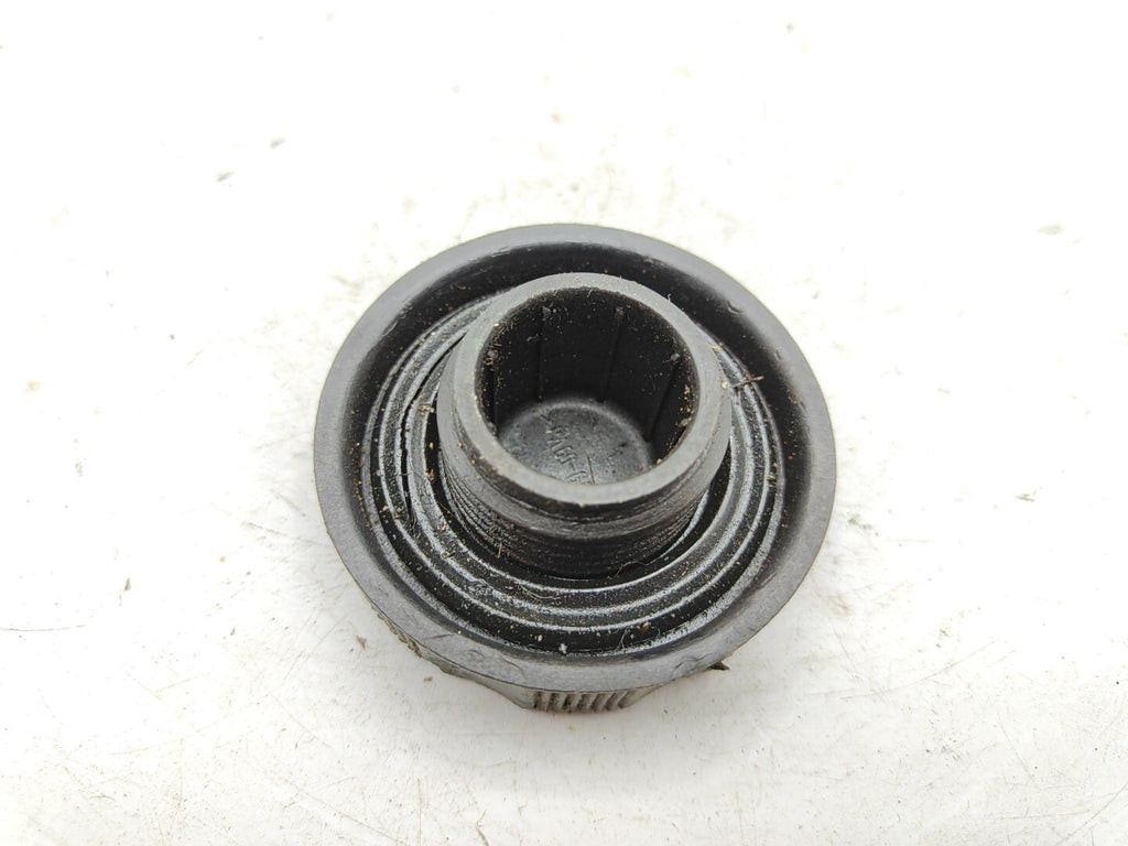 Alfa Romeo 166 2.4JTD 100kW 2000 Black Cylinder Head Oil Filler Cap Cover