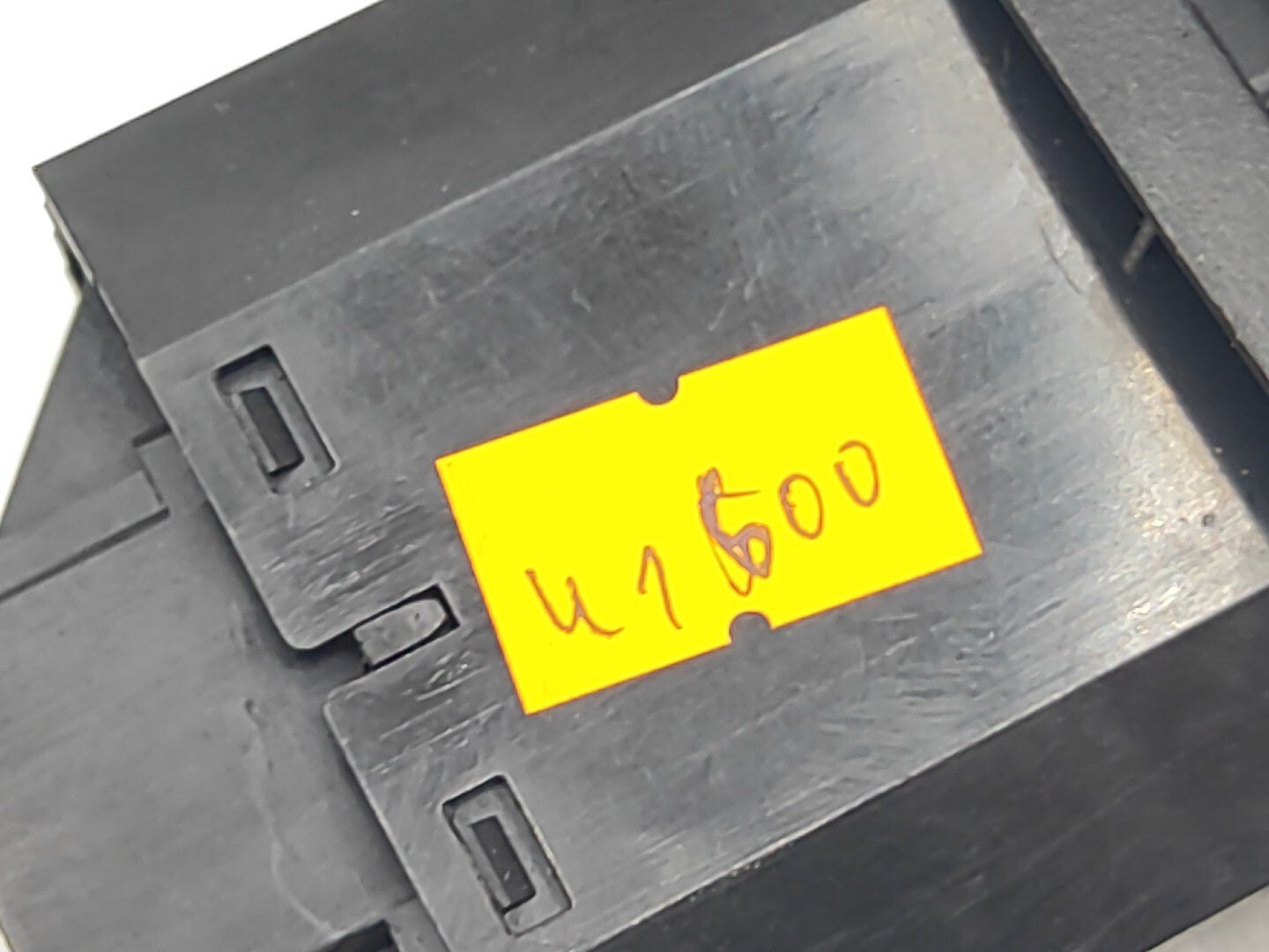 Rover 600 618 620 623 1994 Window Defrost Adjust Control Switch Button M13572