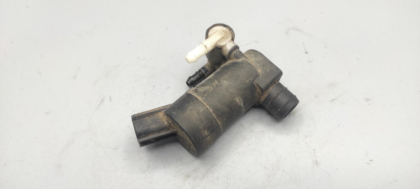 Ford Mondeo MK3 2.5 V6 2006 Windshield Washer Pump Motor 1S7117K624FE