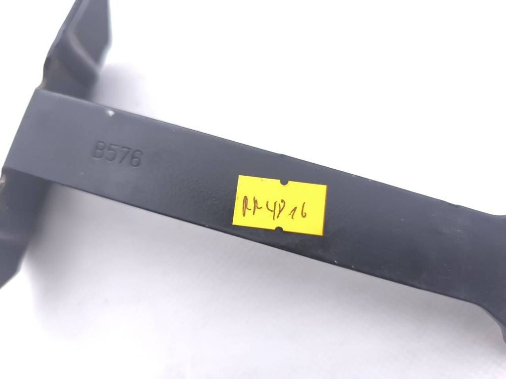 Alfa Romeo 147 1.9JTD 2005 Battery bracket 