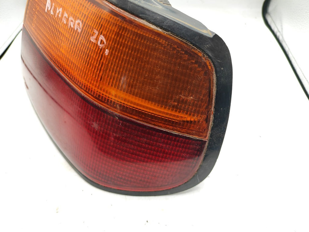 Nissan Almera N15 Hatchback 2/3D 1995 LHD Rear Right Taillight Light Lamp 7379