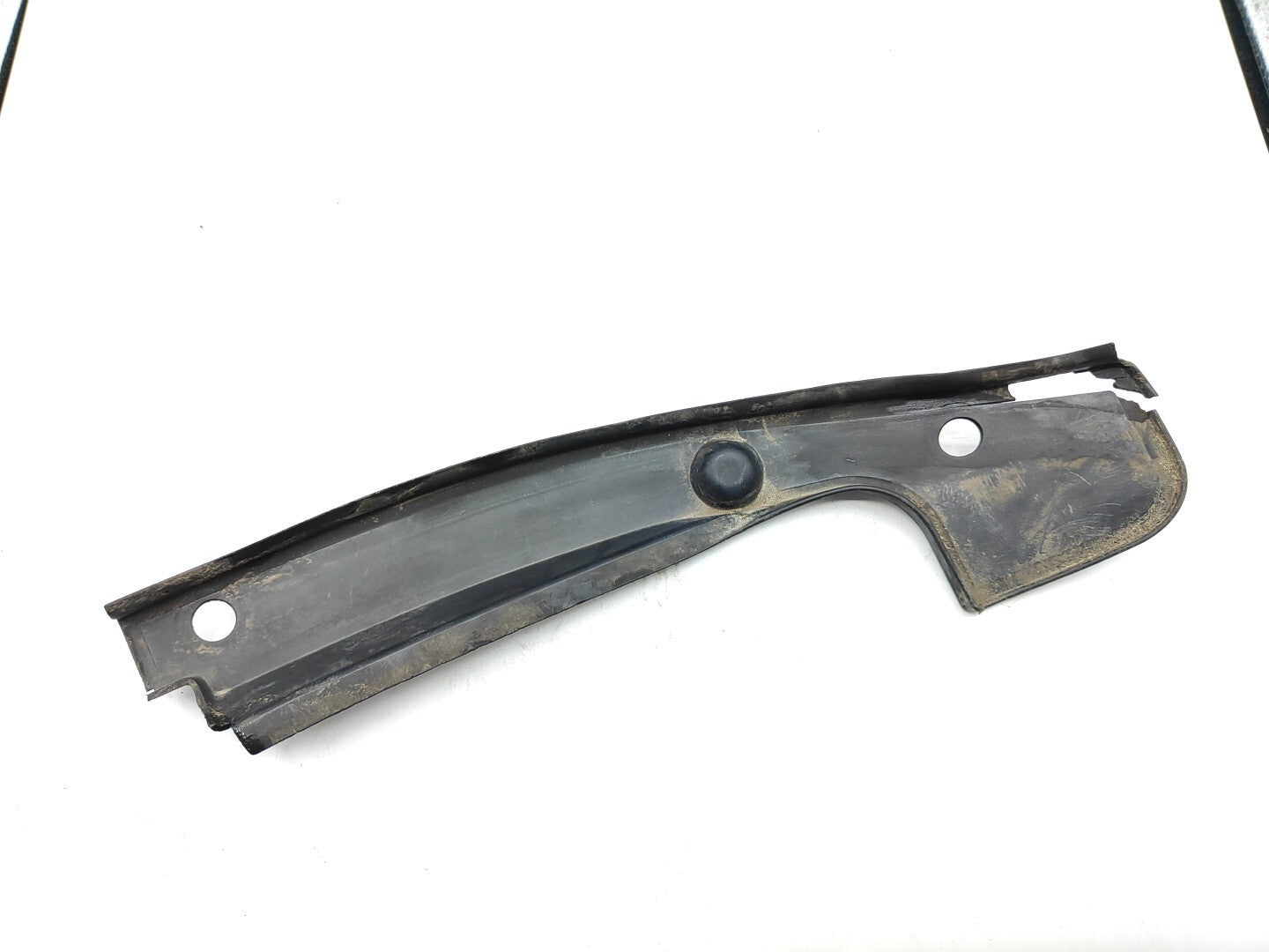 BMW 5 Series E61 530D 170kW 2007 Front Right Water Gutter Cover 7034160