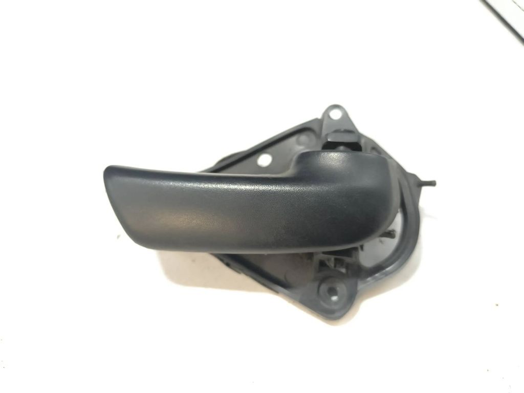 Chrysler Voyager 3.8i 1998 front right door interior open handle 