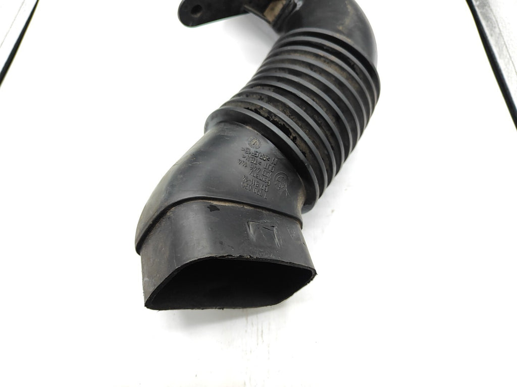 BMW 5 Series E61 530D 170kW 2006 Engine Air Intake Hose Pipe 7790056