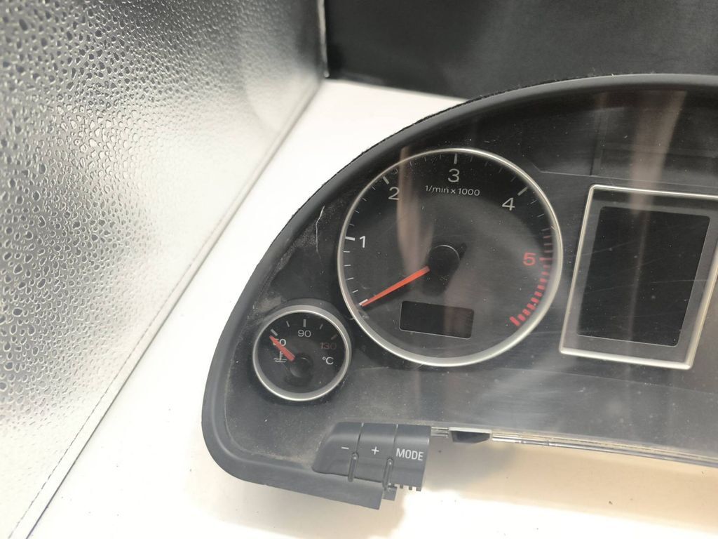 Audi A4 S4 B7 8E 8H 2.0TDI 2007 speedometer instrument cluster 0263626211 