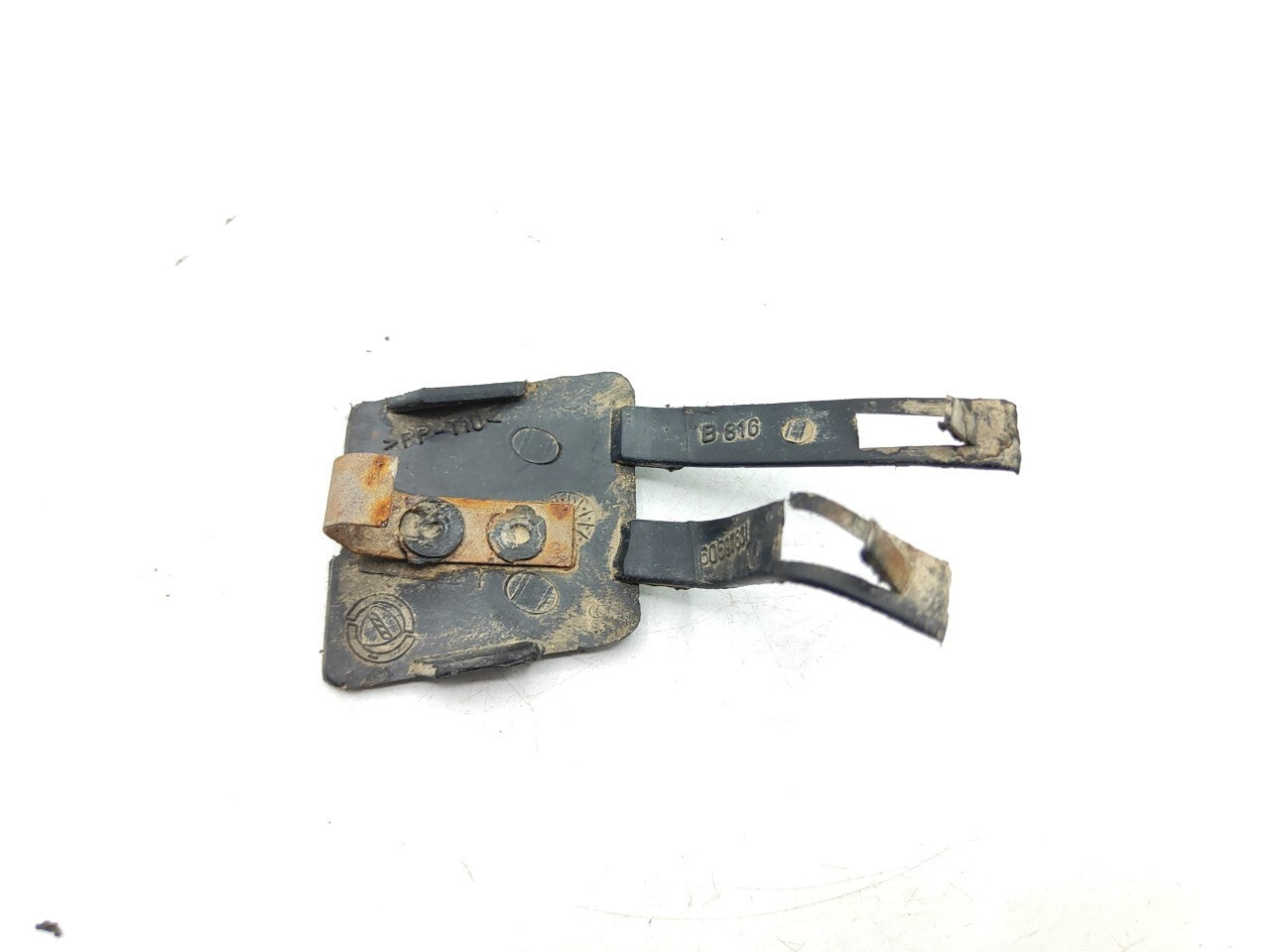 Alfa Romeo 166 2001 Rear Tow Hook Eye Cover 60597631