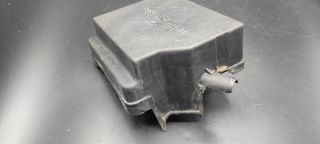 Alfa Romeo 147 1.9JTD 103kW 16V 2003 Diesel Engine Fuse Box Cover Cap