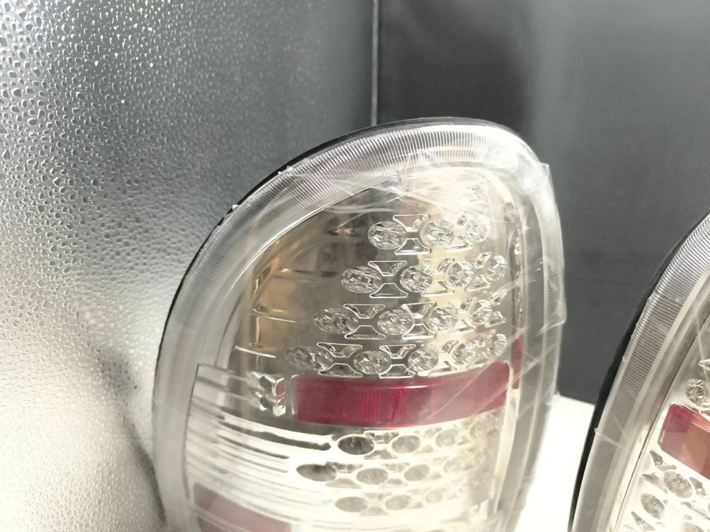 Chrysler Voyager 3.8i 1998 LHD rear tail light lamp set WJ200013 