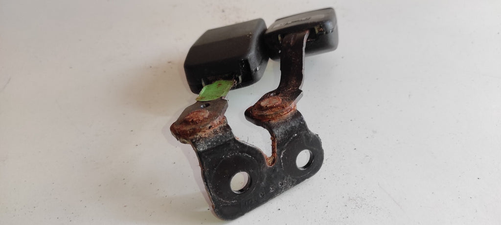 Peugeot 607 3.0i V6 2002 Petrol Rear Interior Seat Safety Seatbelt Buckle