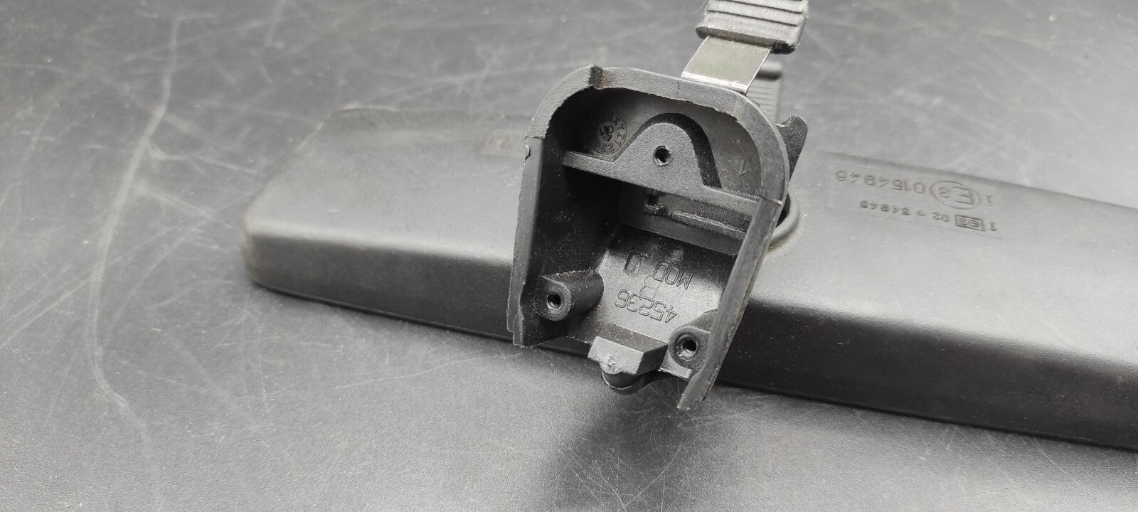 Alfa Romeo 147 1.9JTDm 85kW 8V 2005 Rear Interior View Mirror E30154946