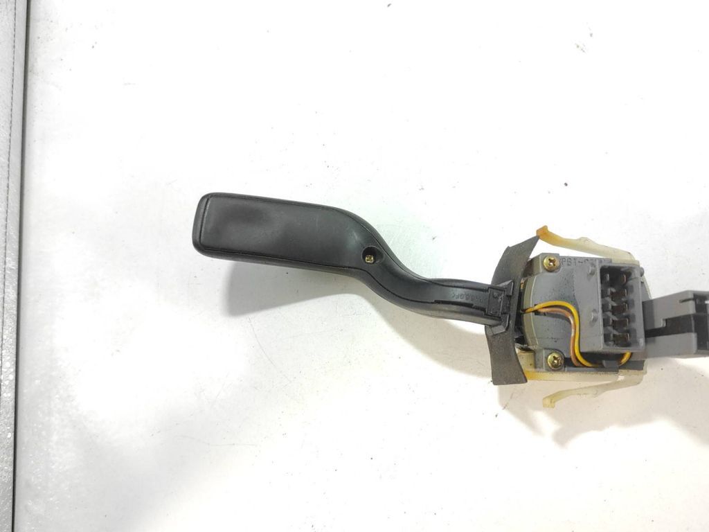 Saab 9-5 2.0T 110kW Petrol 2000 Wiper control switch stalk 4616132 