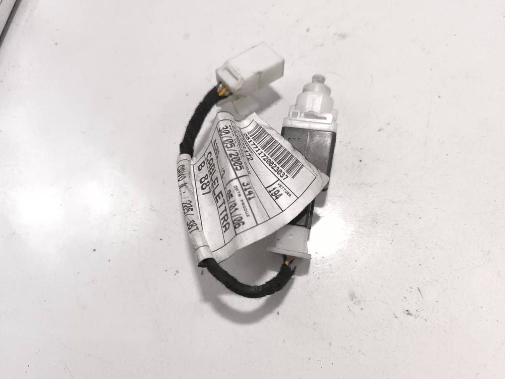 Fiat Croma 2.4JTDM Auto 2007 brake pedal sensor switch 51771172 