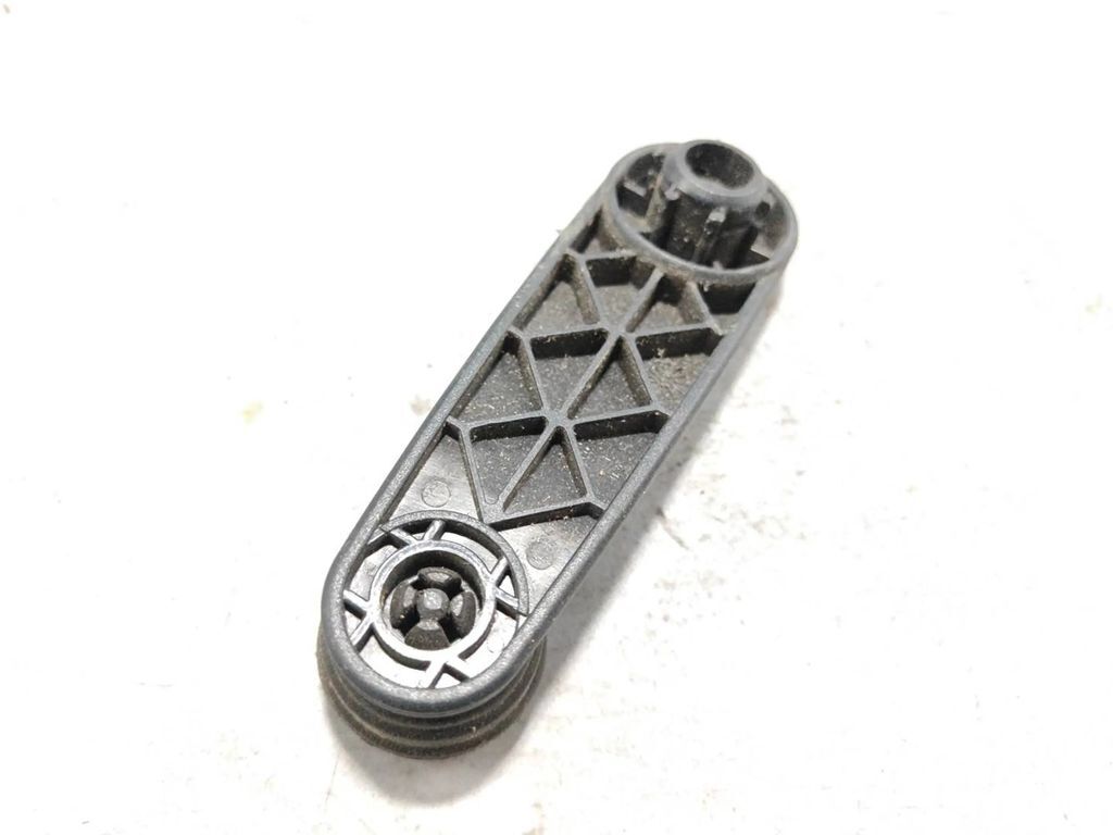 Alfa Romeo 155 1.8TS 103kW 1994 Rear door window winding handle 