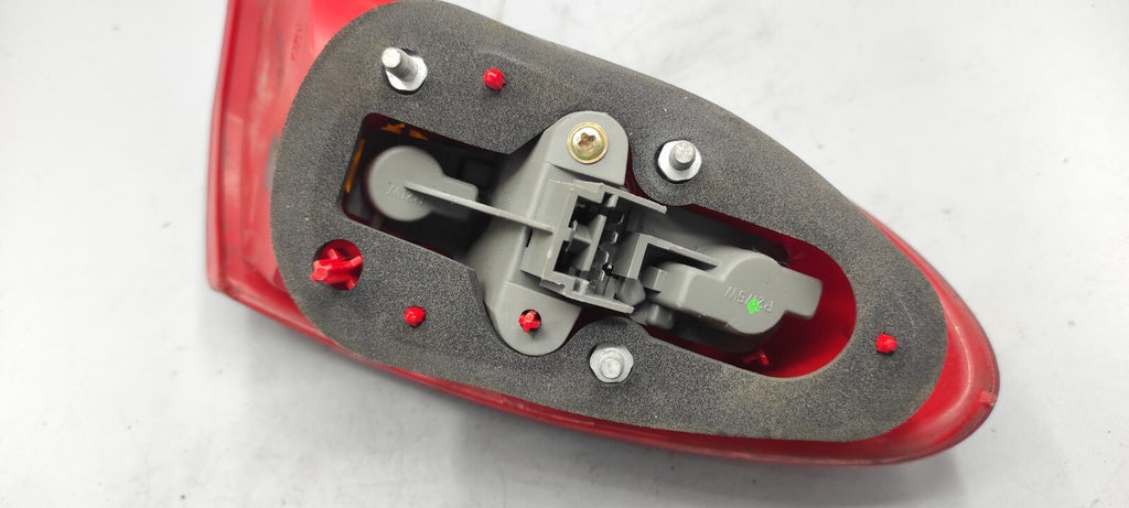 Alfa Romeo 147 1.9JTD 103kW 2003 LHD Rear Right Taillight Lamp 46556347