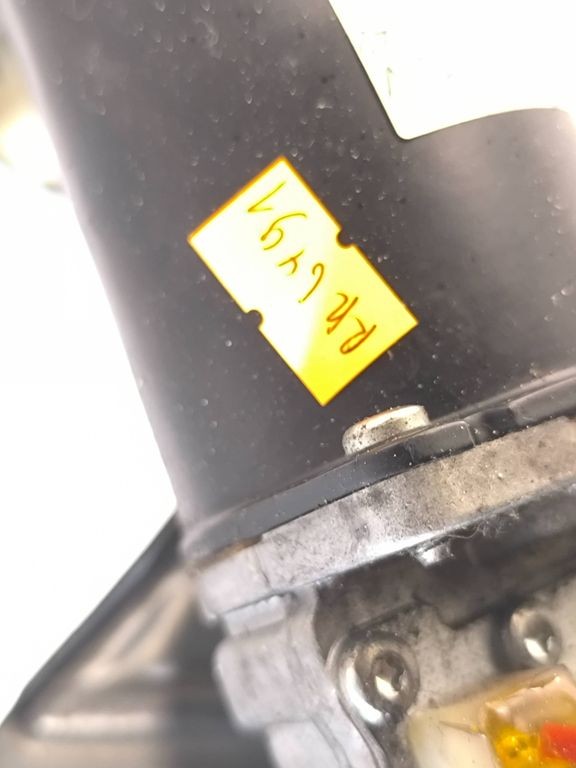 Mercedes-Benz C W203 2001 LHD Windscreen wiper motor linkage A2038200442 