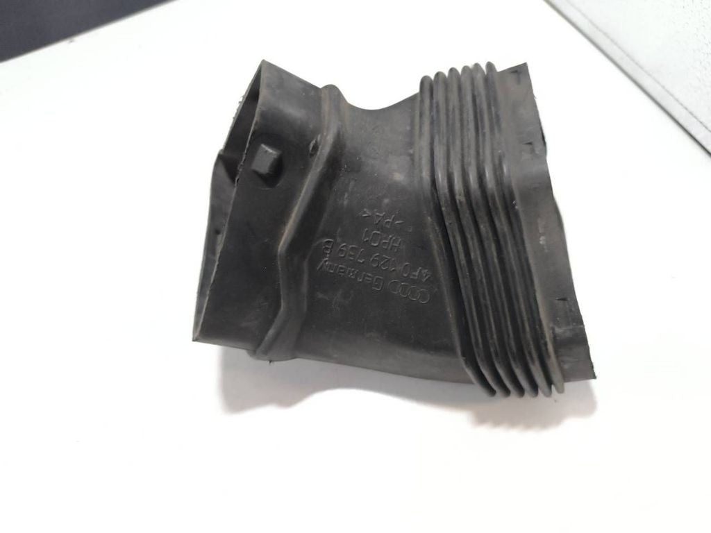 Audi A6 C6 4F 2009 Diesel air intake hose pipe 4F0129739B 