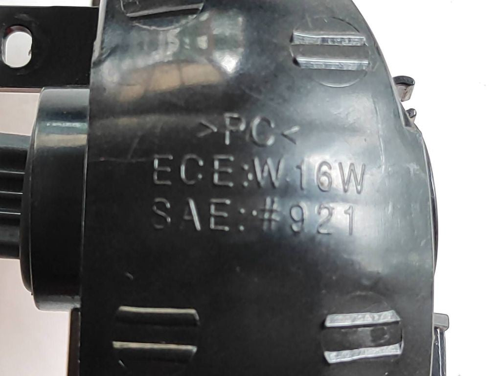 KIA Carnival 2004 Third brake center stop light 0K56A51580 
