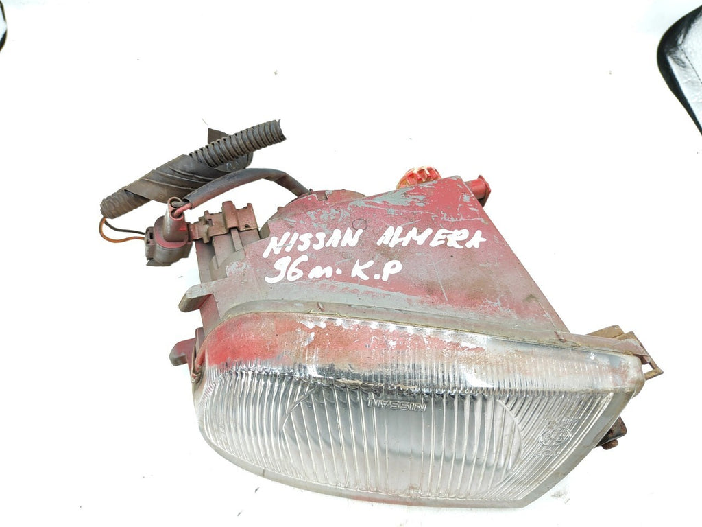 Nissan Almera N15 Hatchback 1996 Front Left Foglight Fog Lamp E134015