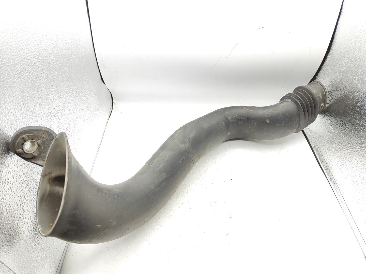 Alfa Romeo 159 1.9JTDM 88kW 2008 Diesel Engine Air Intake Pipe Hose 51772592