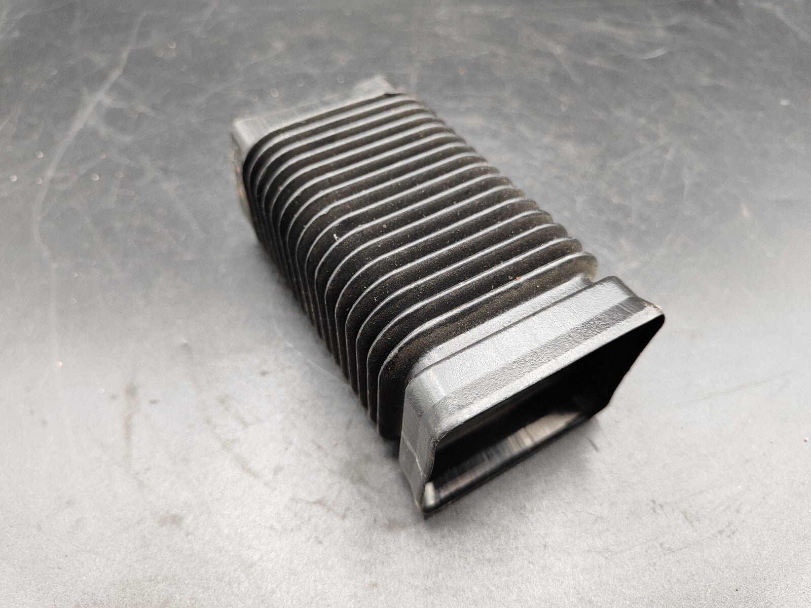 Alfa Romeo 156 1.9JTD 85kW 8V 2002 Front Interior Air Vent Duct Pipe 46448725