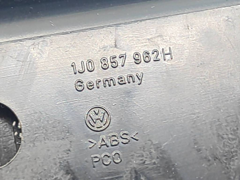 Volkswagen Golf IV 2001 Rear ashtray insert 1J0857962H 