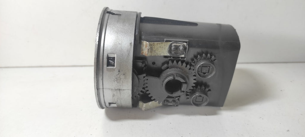 Alfa Romeo 159 1.9JTDm 88kW Diesel 2007 LHD Front Side Dash Panel Air Vent