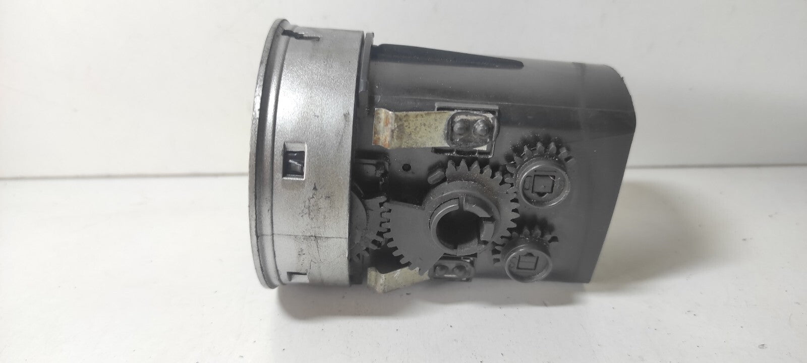 Alfa Romeo 159 1.9JTDm 88kW Diesel 2007 LHD Front Side Dash Panel Air Vent