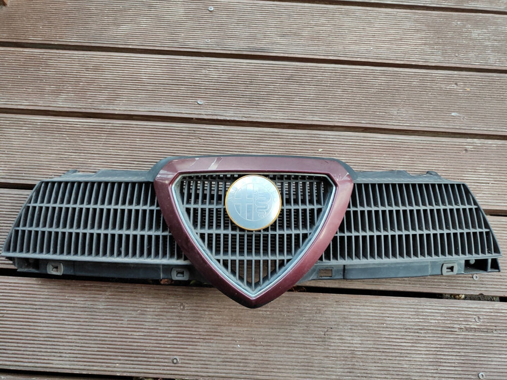 Alfa Romeo 155 Front Upper Mesh Grill 60506207