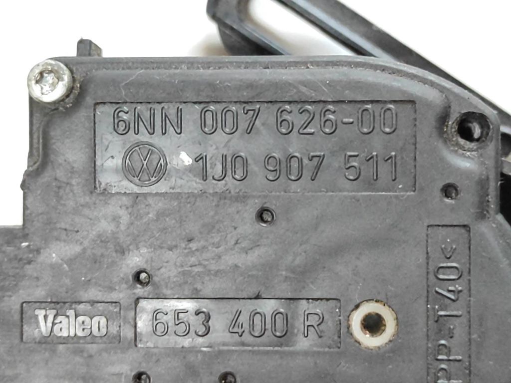 Volkswagen Polo 2000 Air heater flap actuator motor 6NN00762600 