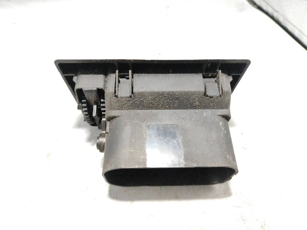 Alfa Romeo 155 1.8TS 103kW 1994 dashboard side air vent grill trim 222292 