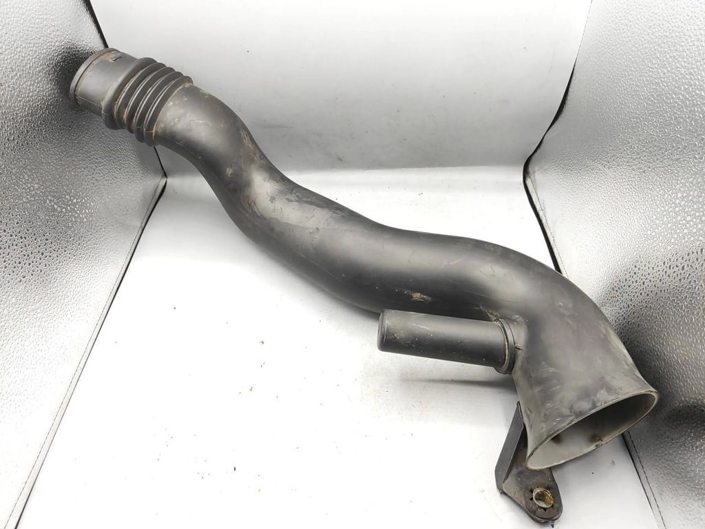 Alfa Romeo 159 2.2JTS 136kW 2007 Petrol air intake hose pipe 51782842 