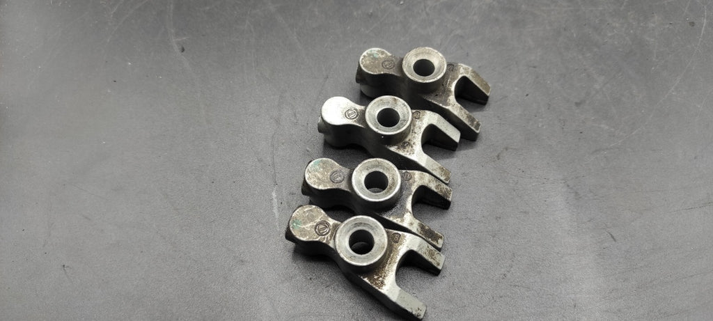 Alfa Romeo 156 2.4JTD 110kW 2003 Diesel Engine Injector Clamp Mount Bracket Set