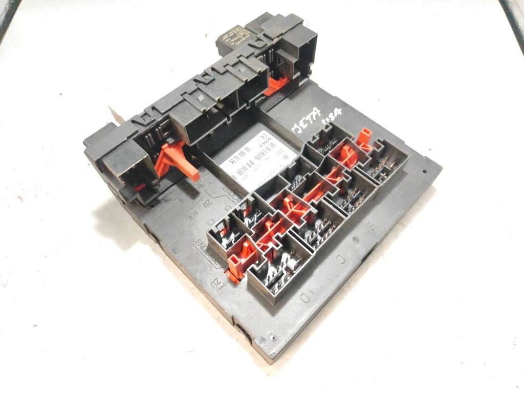 Volkswagen Jetta V 2008 Comfort convenience body module 1K0937049C 