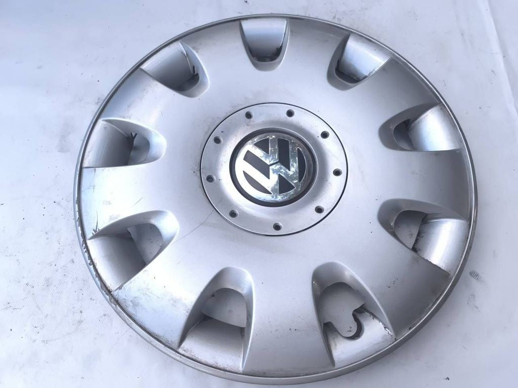 Volkswagen Touran I 2005 R15 wheel hub cap trim 1T0601147 