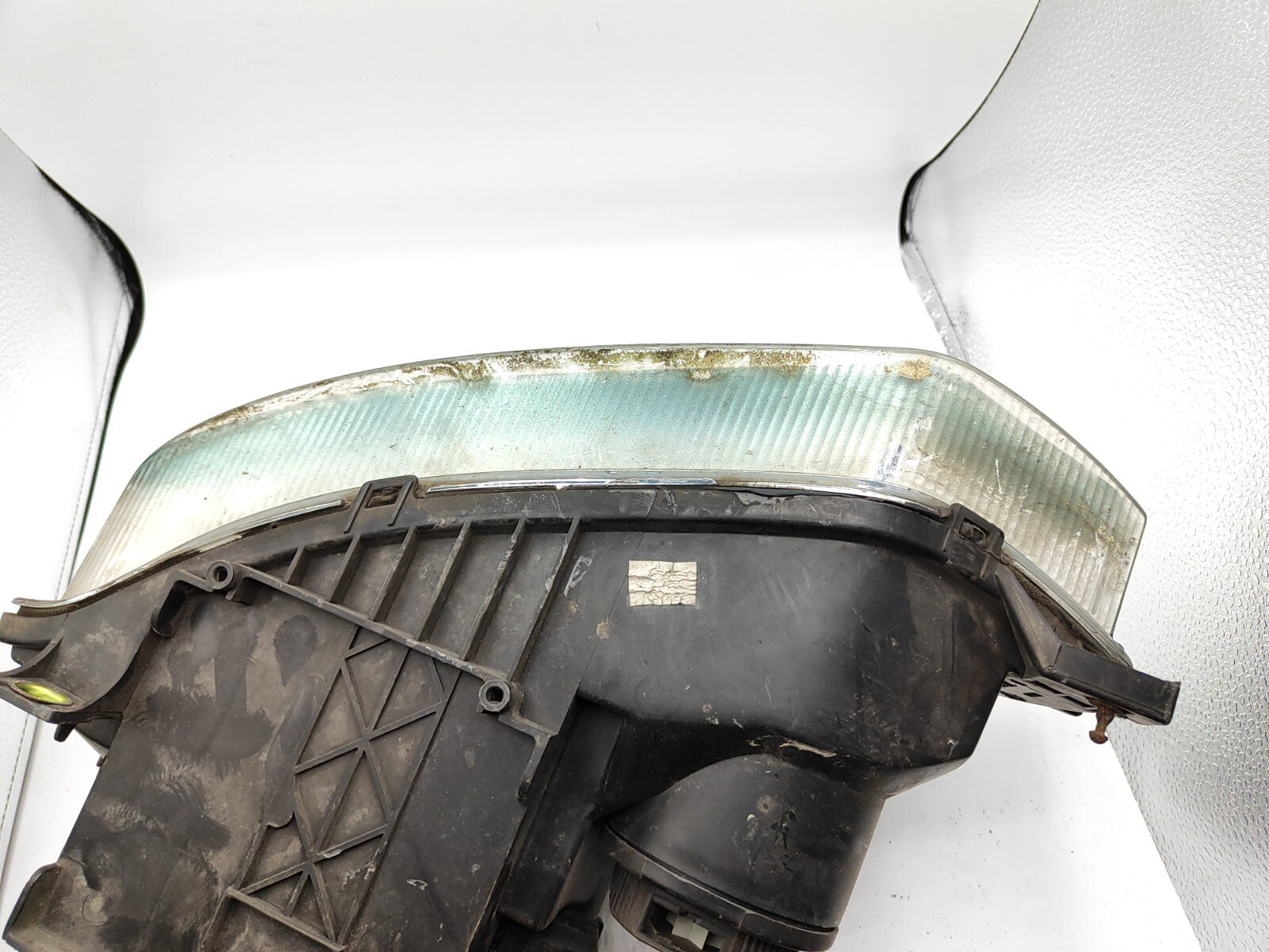 Alfa Romeo 156 1.9JTD 85kW PRE-Facelift 2000 Front Right Headlight 60626190