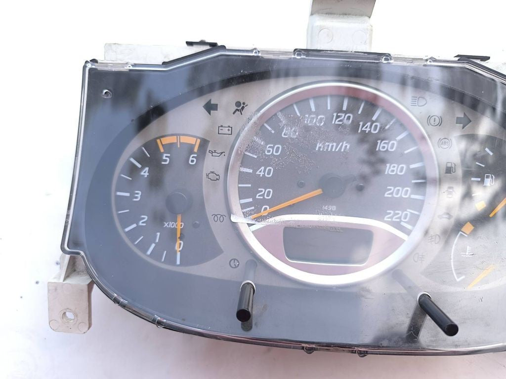 Nissan Almera Tino 2002 Diesel speedometer instrument cluster BU010 