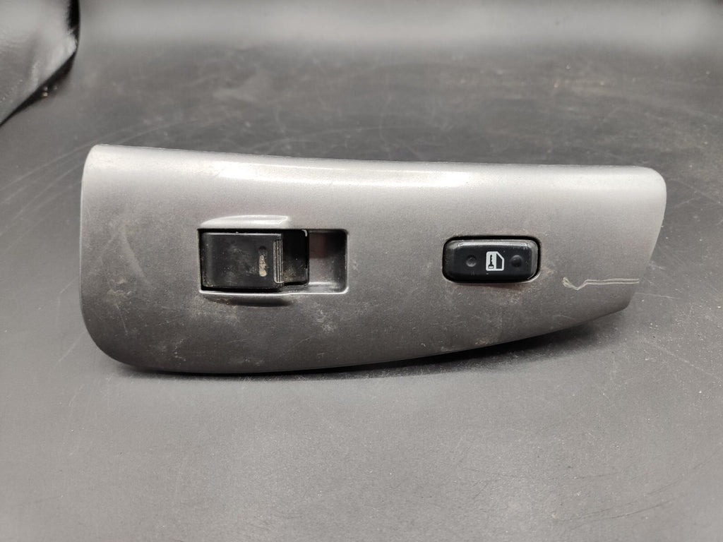 Pontiac Vibe 2004 LHD Front Right Electric Window Switch Button 7423101030
