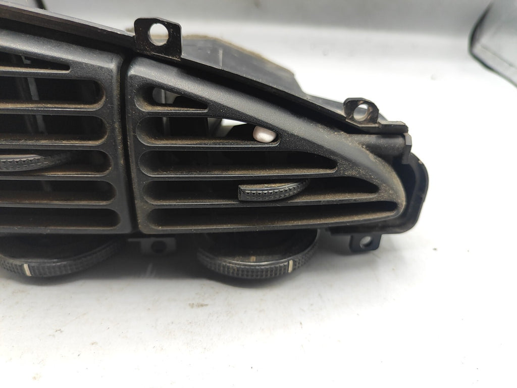 Ford Scorpio 1995 Dashboard Panel Air Vent Grill 96GGF014L21AAW