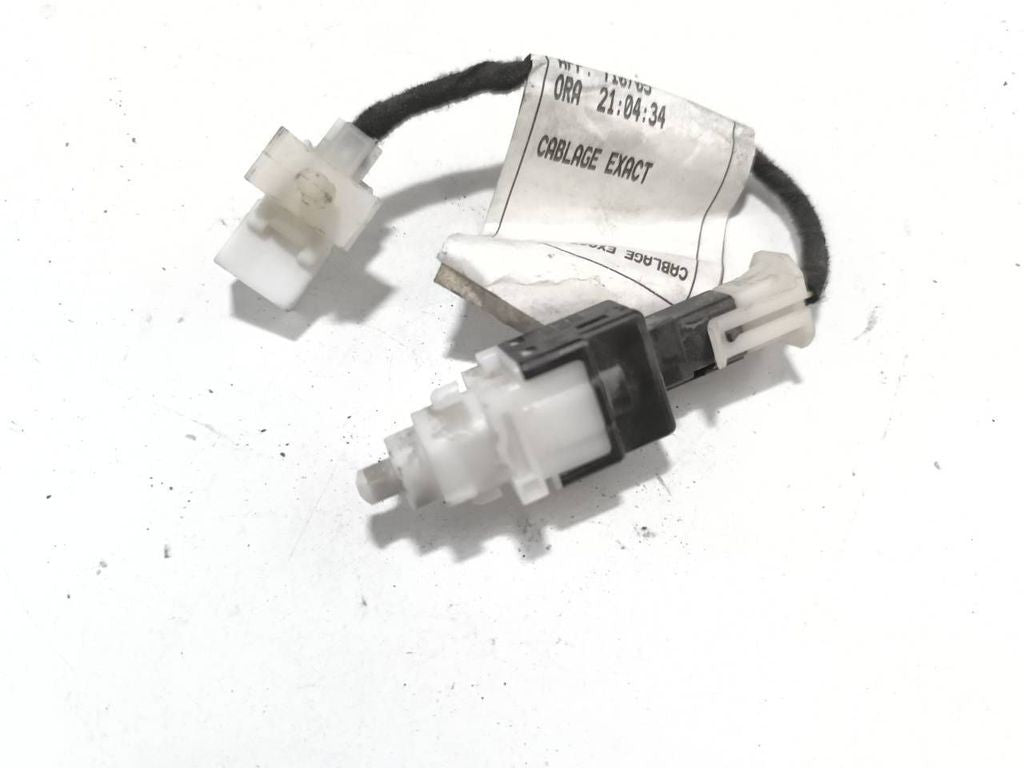 Fiat Croma 2.4JTDM Auto 2007 brake pedal sensor switch 51771172 