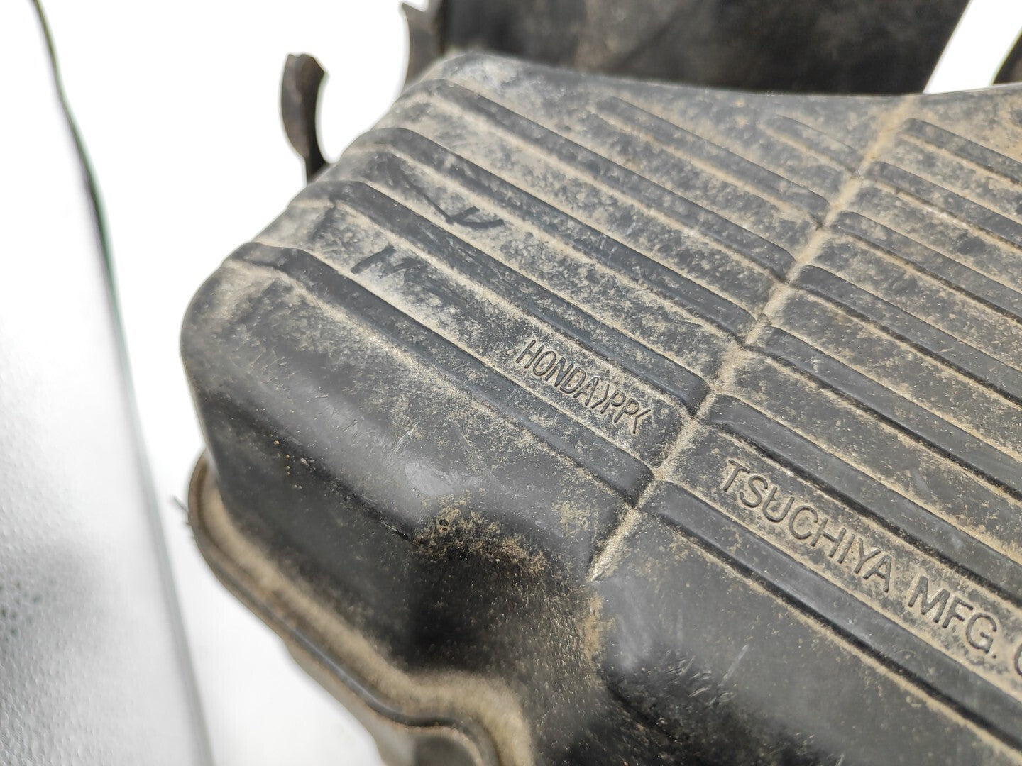 Honda Civic EK EJ 6 Gen Hatchback 1.4i 1998 Air Intake Resonator Filter Box CR3