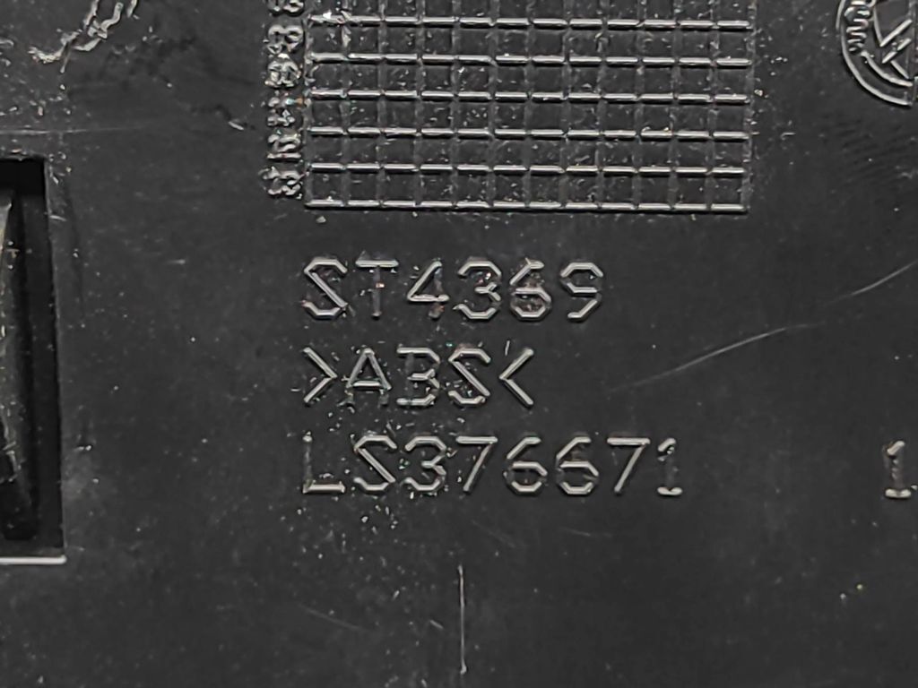 Alfa Romeo 159 2.4JTDm 147kW Saloon 2006 Rear ashtray insert LS376671 