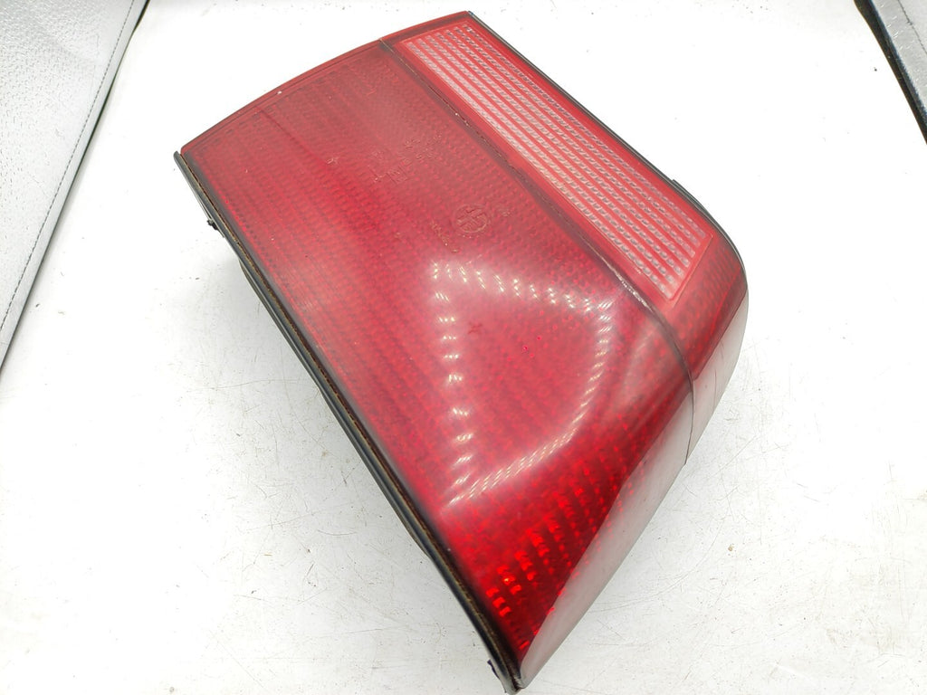 Alfa Romeo 155 1.8TS 1994 LHD Rear Right Side Taillight Light 60568442