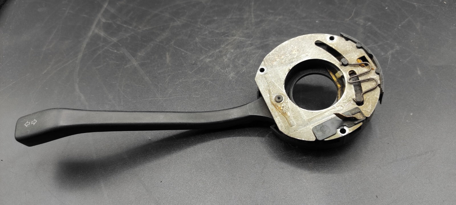 Volkswagen VW Jetta Mk1 1985 Turn Light Indicator Control Stalk FK4527