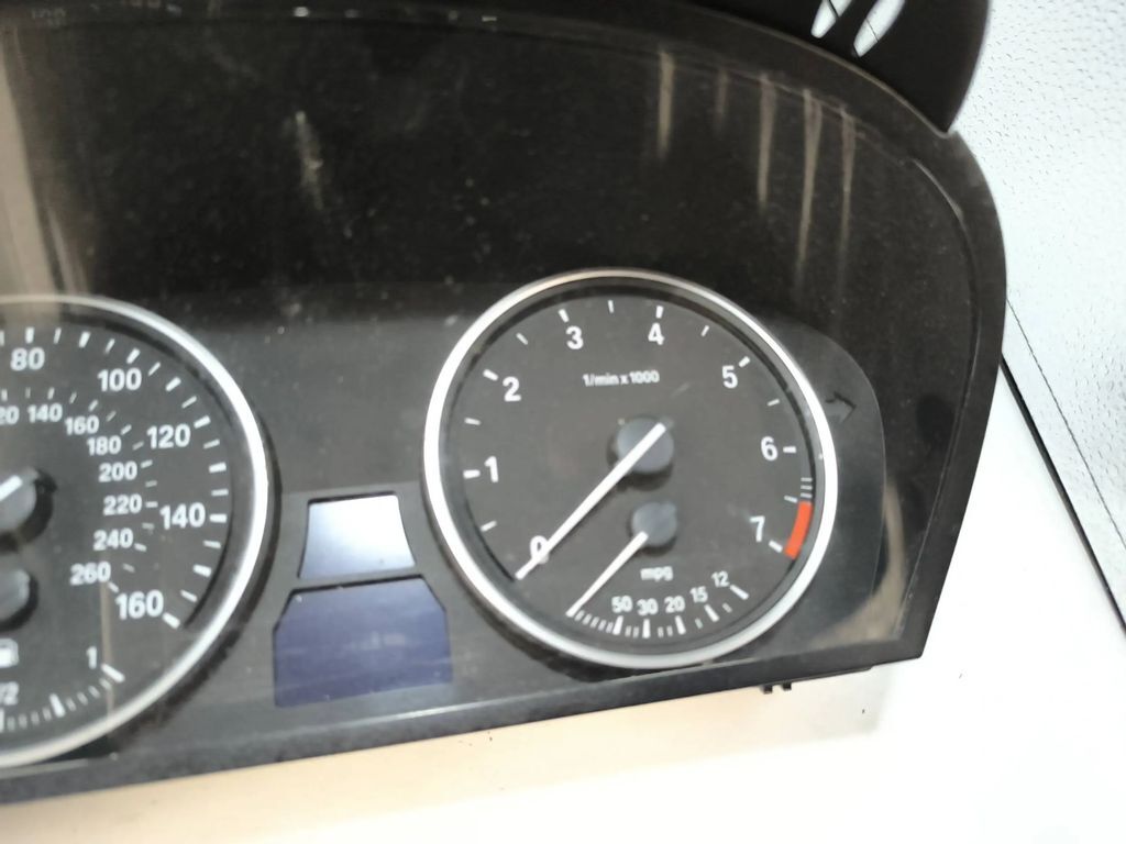 62119153749 BMW 5 E60 E61 2008 Petrol speedometer instrument cluster 
