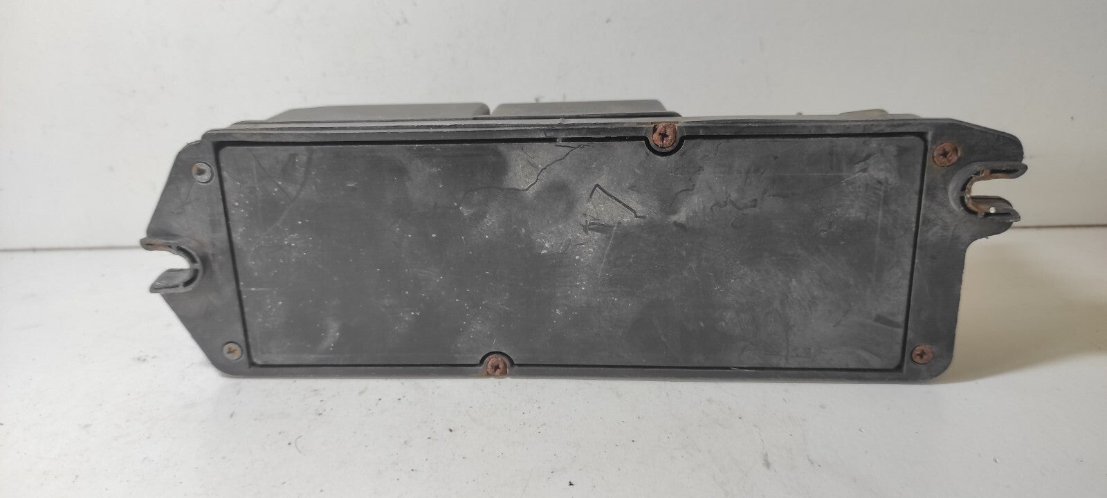 Alfa Romeo 166 2.4JTD 110kW 2002 Fuse Box / Relay / Module Unit