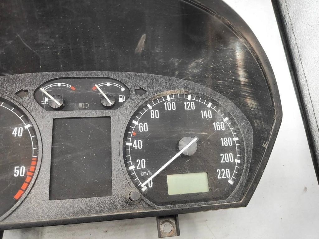 Skoda Fabia Mk1 (6Y) 2001 LHD speedometer instrument cluster 6Y1919880D 