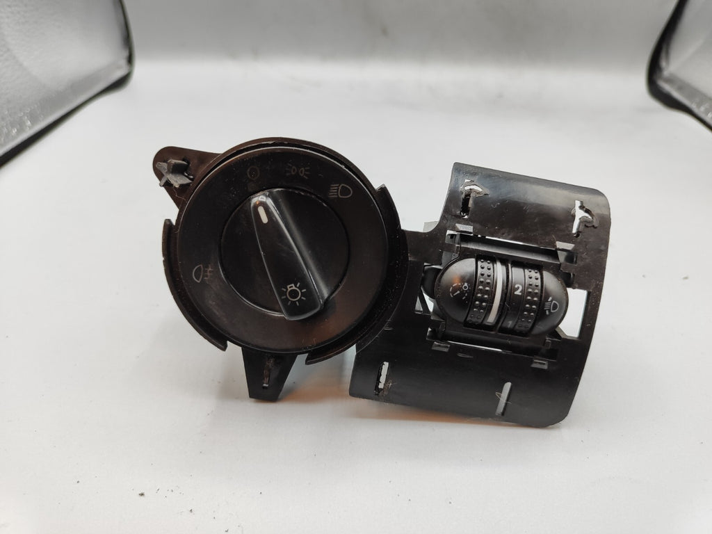 Volkswagen Golf MK4 2000 LHD Front Headlight Switch Button 1C0941531