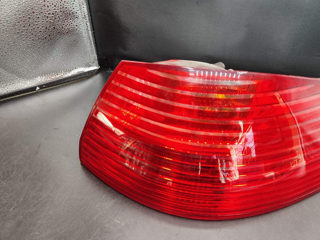 Peugeot 607 3.0 V6 2001 LHD Rear Right Taillight Lamp Light Assembly