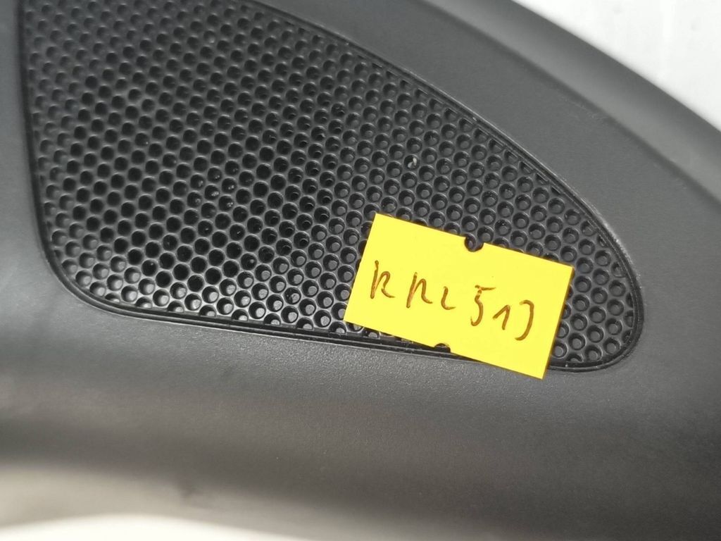 Volkswagen Golf V 2003 Front right door speaker tweeter trim