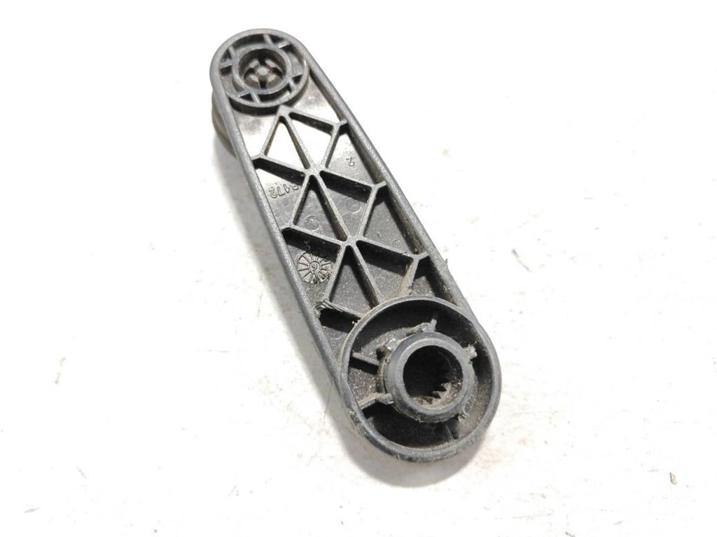 Alfa Romeo 155 1.8TS 103kW 1994 Rear door window winding handle 